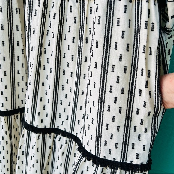 TUCKERNUCK HUNTER BELL BLACK WHITE TIERED MAXI DRESS SIZE LARGE - Picture 12 of 15